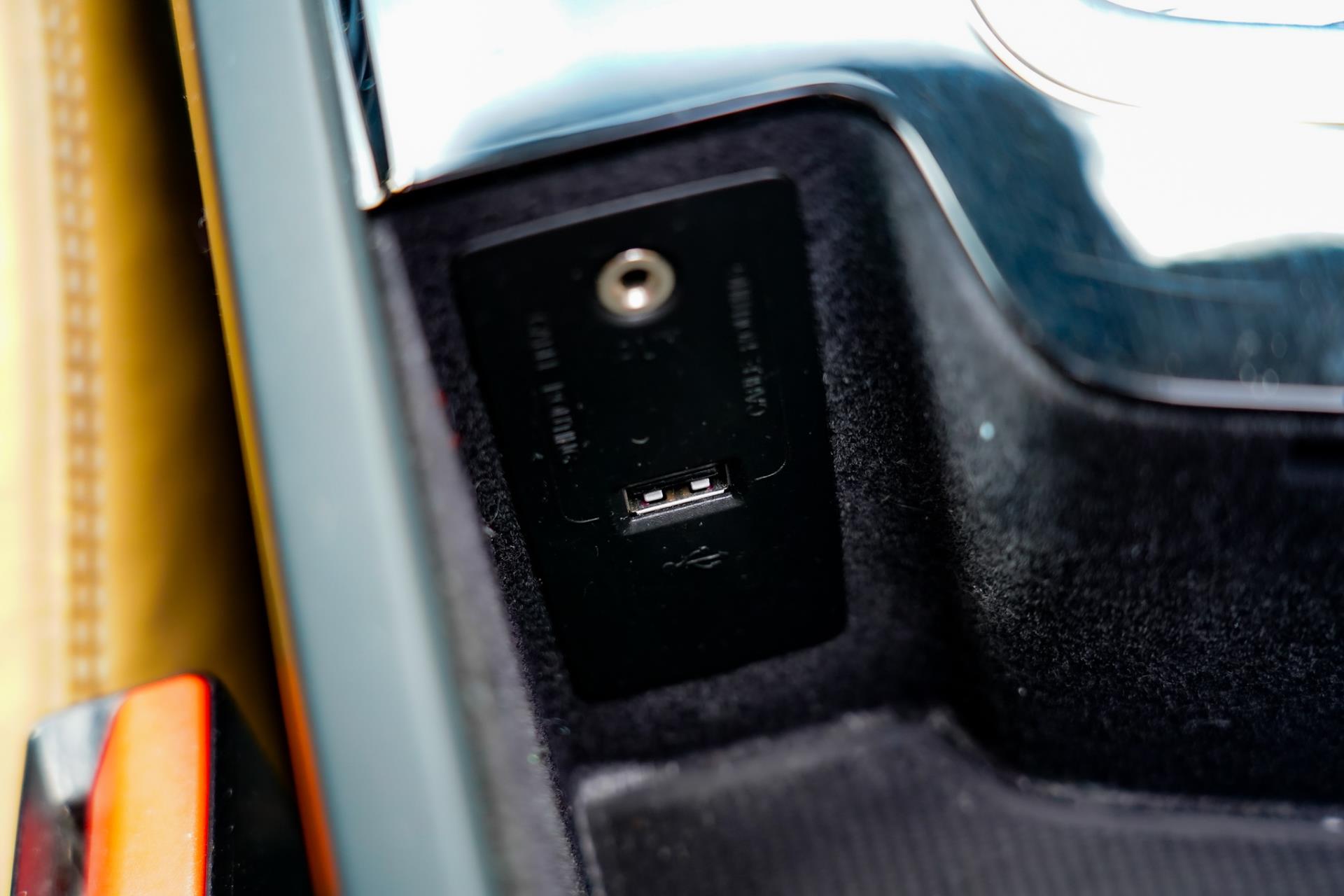 45238920-47.jpg